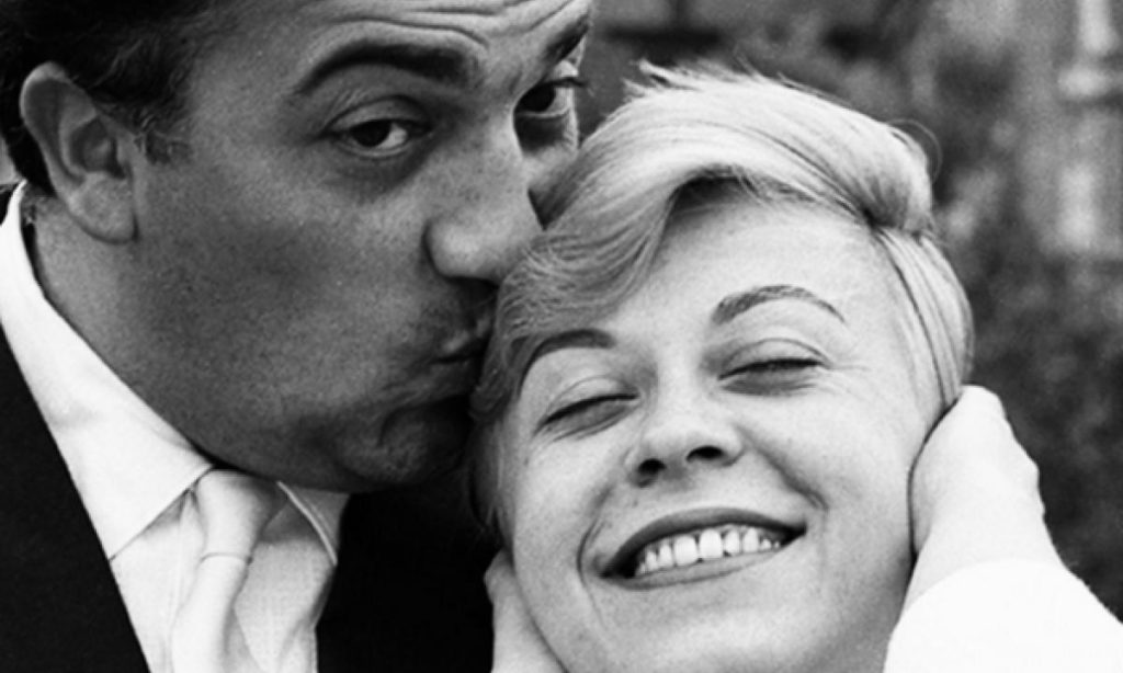  Fellini e Giulietta Masina, i 100 anni - centenario - in una foto in bianco e nero