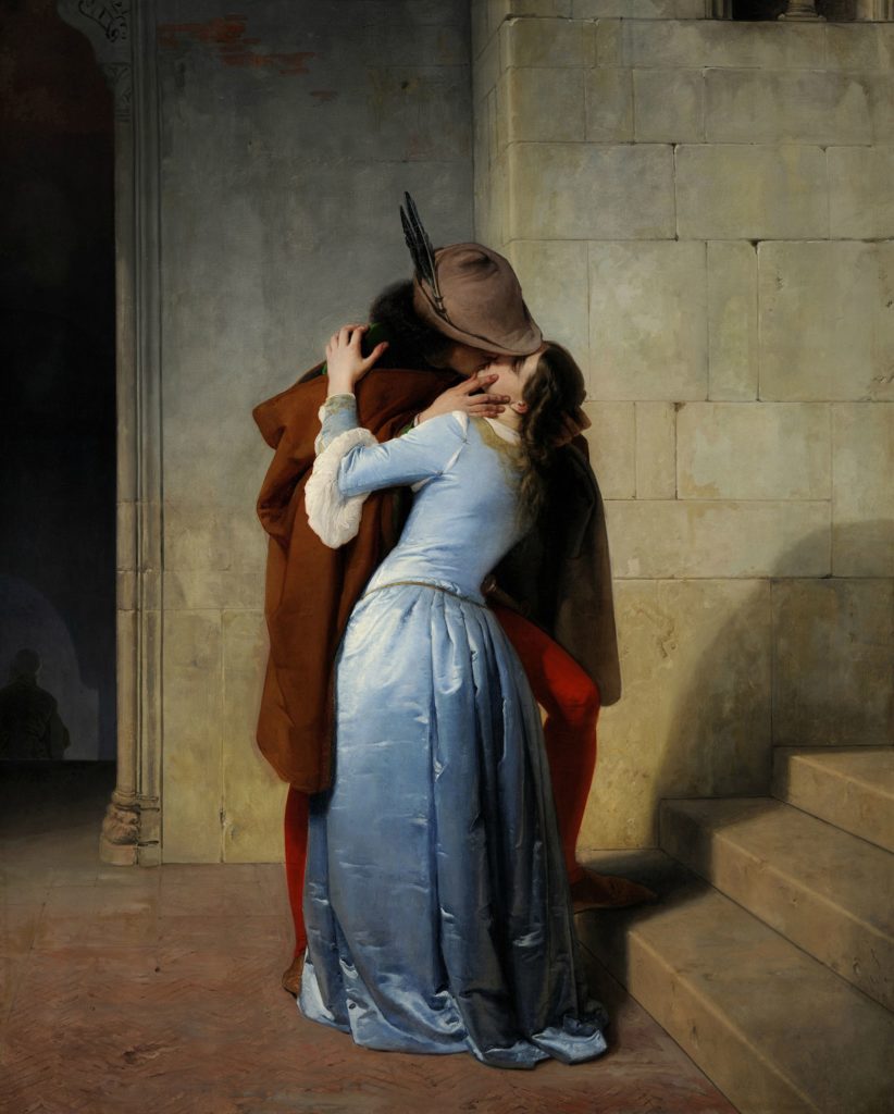 Baci d'arte, il bacio di Hayez,  un uomo con cappello bacia una donna con vestito azzurro,800