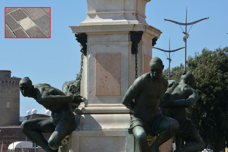Statua dei 4 Mori nella città di Livorno all'incrocio delle vie del. Centro. Morì seduti sotto. Il basamemto