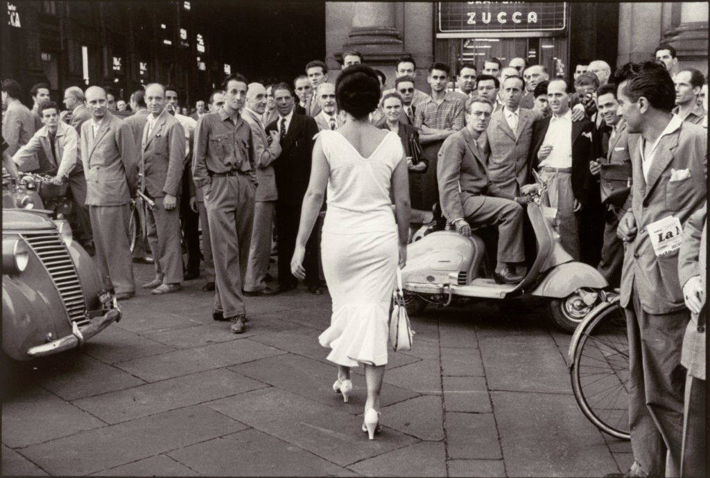 Gli italiani si voltano 1954 Moira Orfei bianco e nero