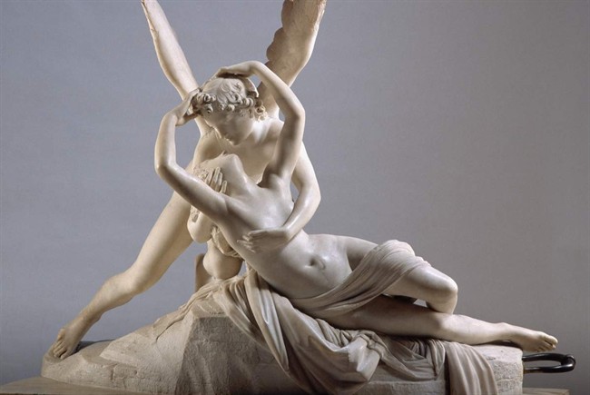 Amore e Psiche si Antonio Canova scultura in marmo bianco