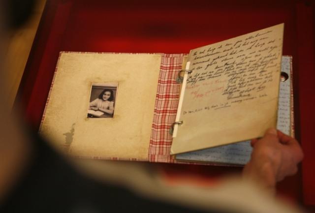 75à anniversario delle memorie di Anna Frank, un diario con i suoi ricordi