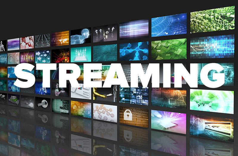 Televisori con scritta streaming campeggiante in bianco