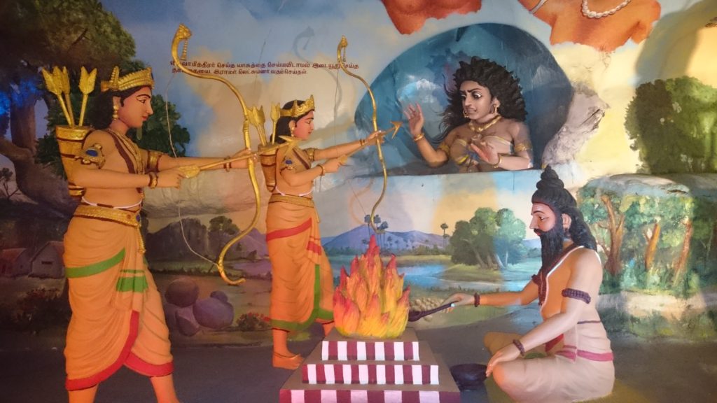 Il tour virtuale alle Grotte di batu prevede una visita all'interno delle Grotte di Ramayana.