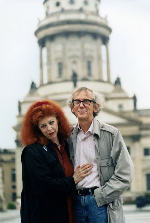 Christo impacchetta l'Arc de Triomphe l'artista bulgaro incanterà Parigi. L'artista Co. Jeanne-Claude sua mohlieProgetto visivo per l'arco di trionfo L'artista con sua moglie 