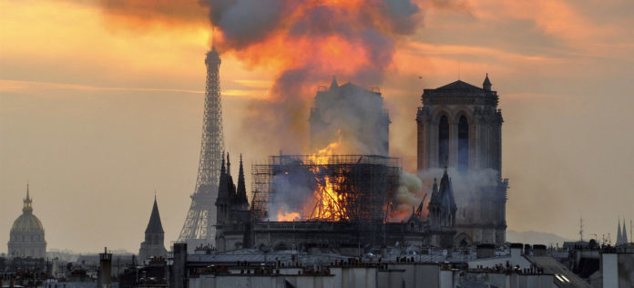 Notre Dame un anno dopo l'incendio dall. Architetto I progetti di ricostruzione