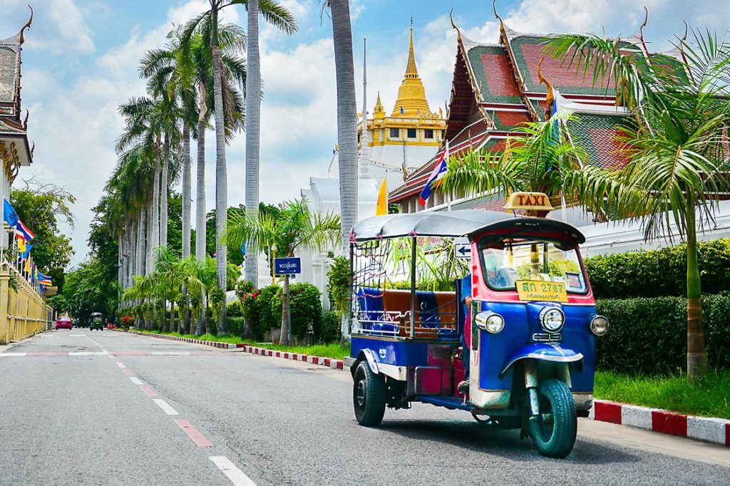 Tour Virtuale al Wat Pho di Bangkok: il Tempio del Buddha sdraiato