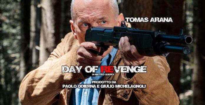 Day of revenge con thomas arana che impugna un fucile e sta per sparare