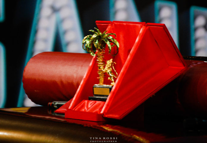 Sanremo 2021 e Covid-19 - nella foto il primo premio, la palma d'oro nella custodia di velluto rosso