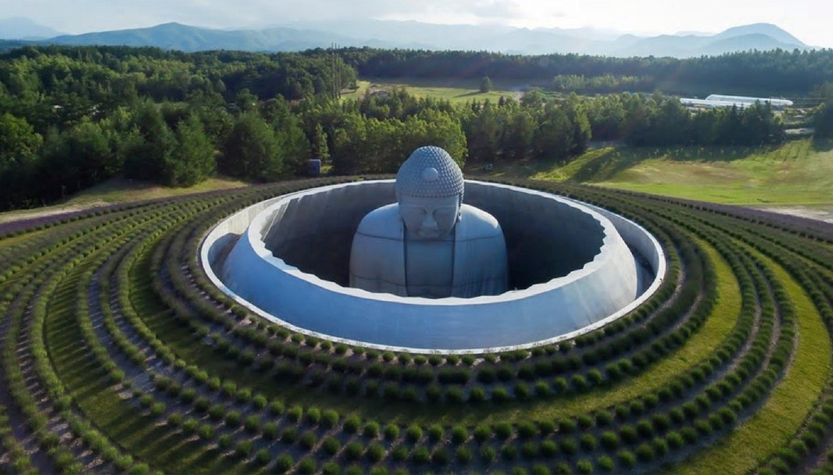 La morte e la vita sotto i piedi