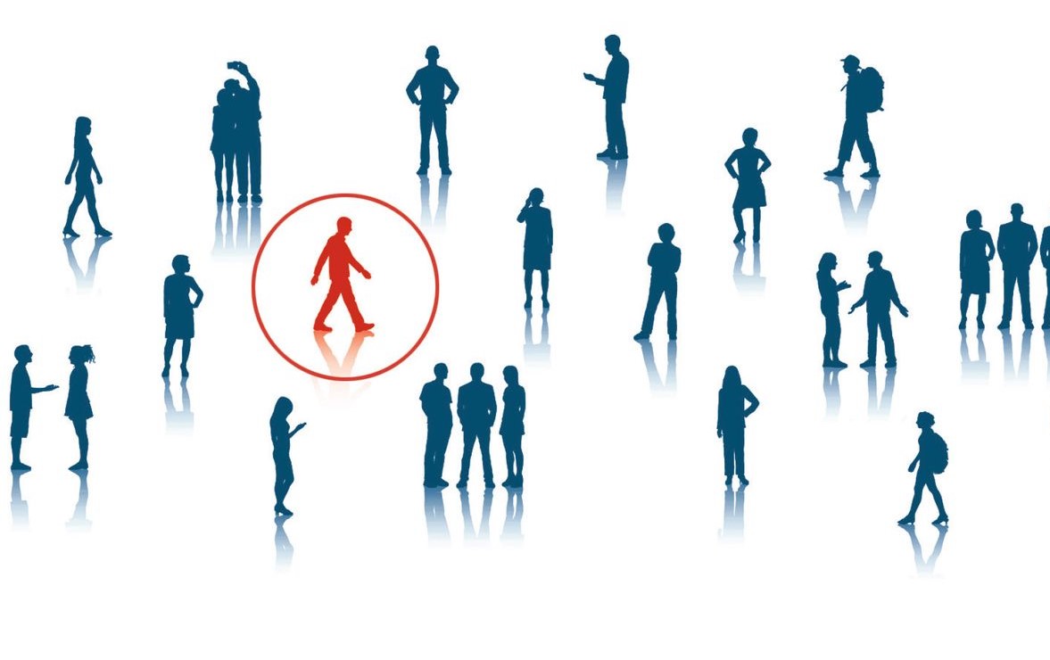 La pandemia descritta nella foto con un uomo disegnato in rosso e tanti altri individui disegnati in blu su sfondo bianco, è la copertina del libro 