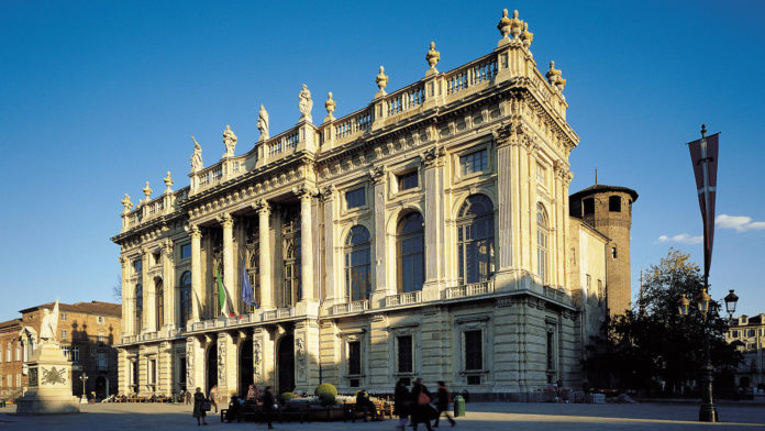 Il restauro di Palazzo Madama: rinasce la facciata di Juvarra