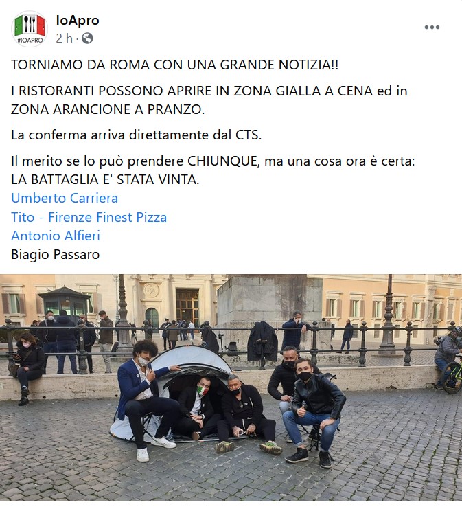 Sileri dice si a ristoranti aperti di sera. Vince #ioapro il post di facebook con la foto dei ristoratori seduti in piazza montecitorio 