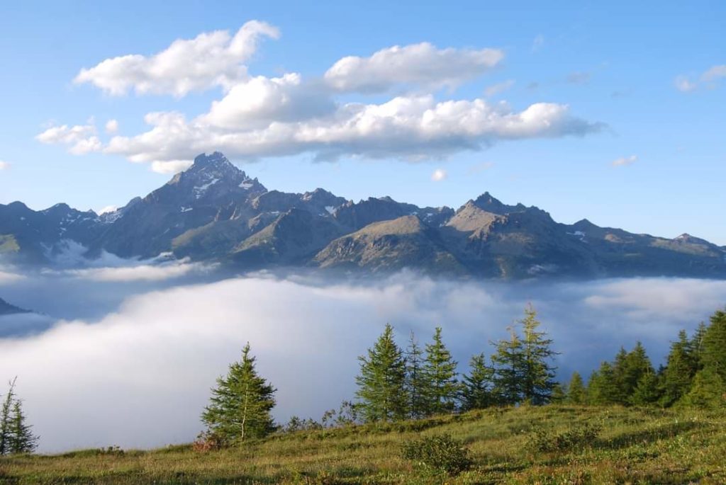 Saluzzo e Monviso candidati per Capitale italiana della Cultura 2024. Panorama del territorio con Monviso sullo sfondo