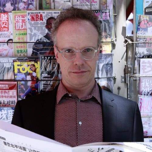 Hans Ulrich Obrist una vita da curatore d'arte.