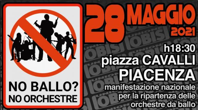no ballo? no orchestre , la scritta è situata sotto un simbolo stradale del divieto con un cerchio rosso e una striscia rossa trasversale e nel cerchio dic'è il disegno nero di sagoe di musicisti. A lato i riferimenti dell'appuntamento
