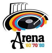Arena '60 '70 '80 il logo dell'evento con il disego di portici e un disco fatto di cerchi colorati concentrici che ricordano un disco vinile musicale