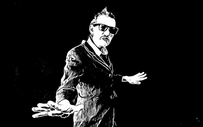 daniele pistone: disegno in bianco e nero del musicista, le braccia aperte, vestito e occhiali scuri