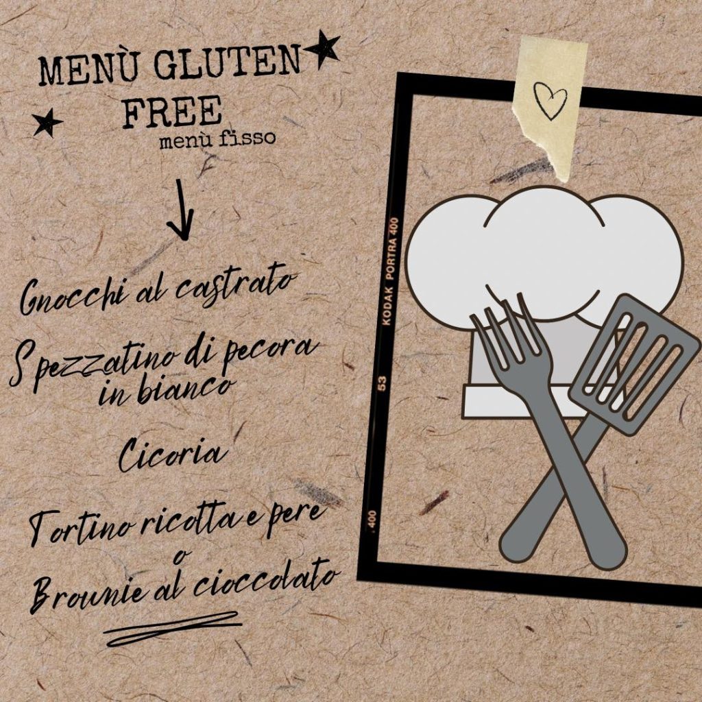 menù gluten free con il menu fisso e sulla destra un cappello da chef con un cucchiaio e una forchetta grigie incrociate