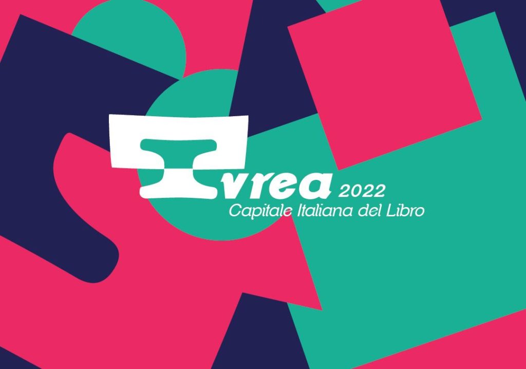 locandina di Ivrea capitale italiana del libro 2022 un puzzle blu verde e rosso