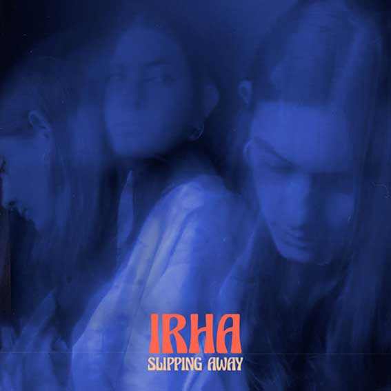 irha - laa copertina di sleeping away che ritrae la cantante in un immagine tridimensionale, sfocata, su base blu