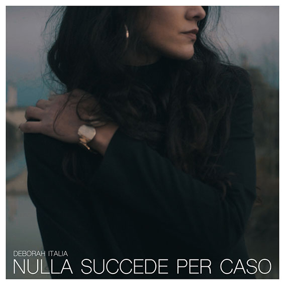 deborah italia - la copertina del singolo che la ritrae di profilo, vestita di nero