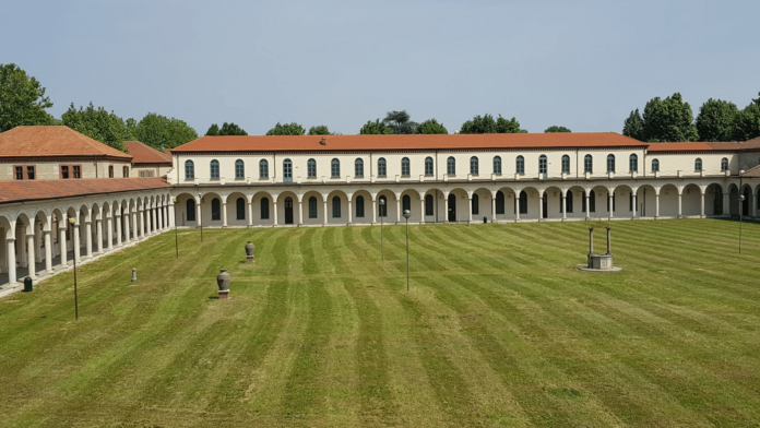 CHIOSTRO DI APERTURA MENTALE