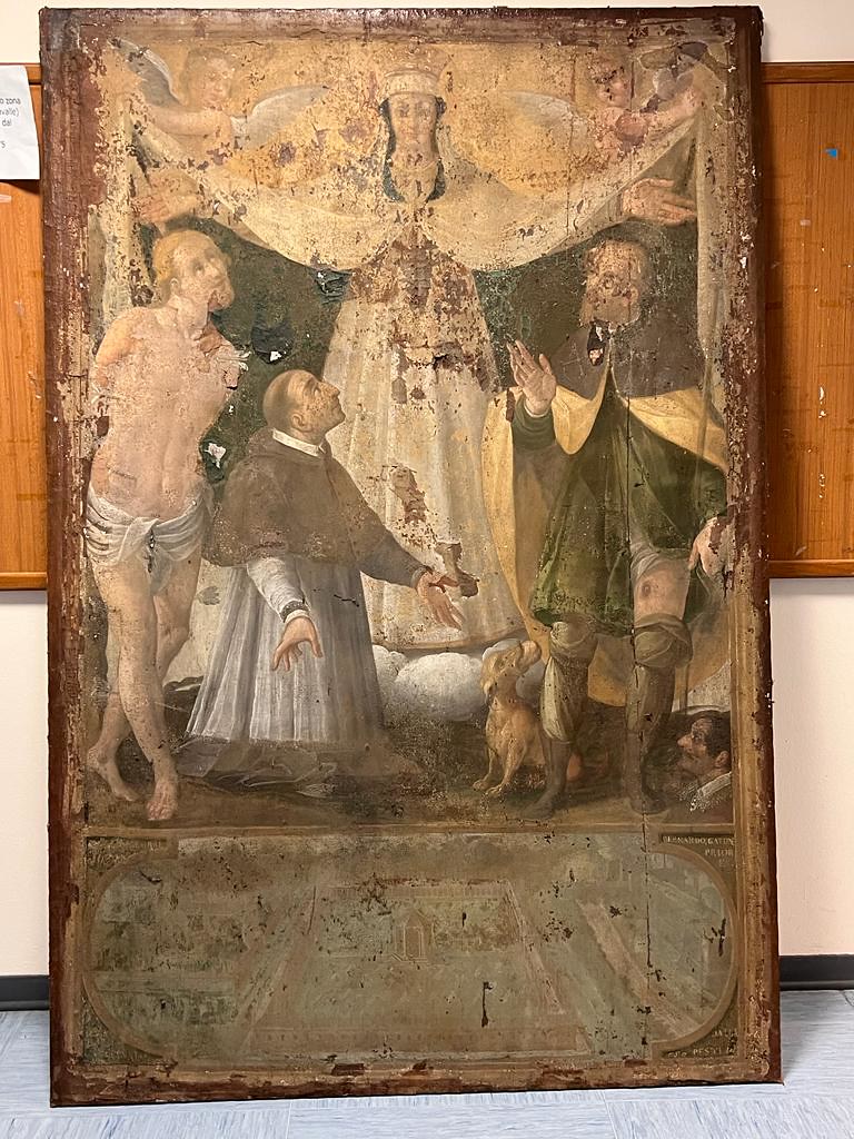 madonna del tencìtt - il quadro raffigura la vergine con due cherubini che sollevano i lembi del mantello e ai suoi piedi tre santi