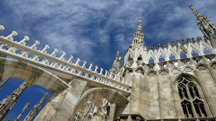 MIlano - un particolare delle guglie del duomo