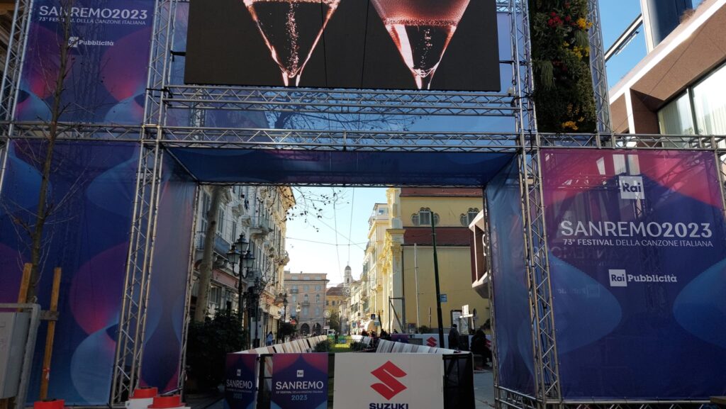 sanremo 2023 serata finale - l'ingressso del palafiori a sanremo