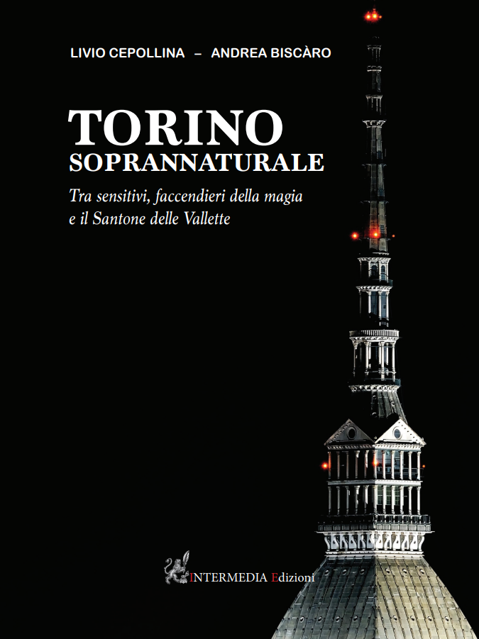 torino soprannaturale- l copertina del libro che raffigura un particolare notturno ddella mole antonelliana