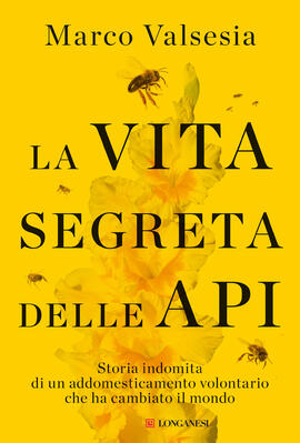 copertina del libro la vita segreta delle api fondo giallo con api 