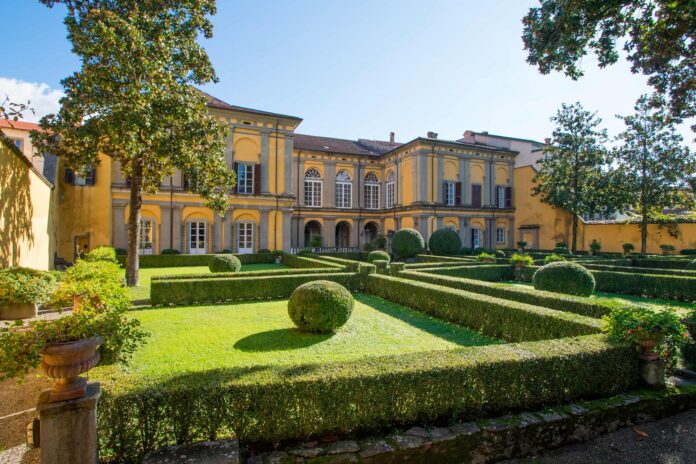 foto giardini esterni palazzi dei Rolli per Roli days foto da pagina facebook