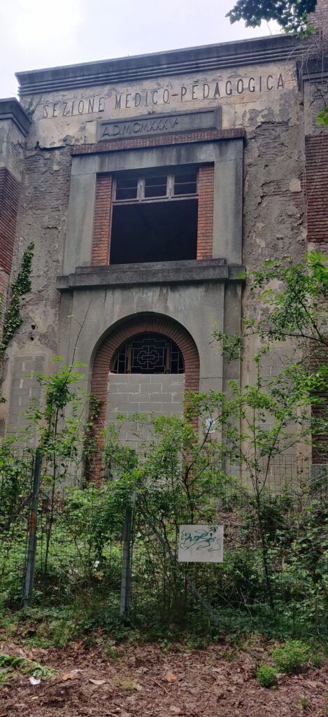 fronte di villa azzurra il manicomio dei bambini