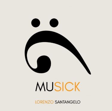 musick - la copertina del nuov album  che rappresenta una chiave di basso rovesciata