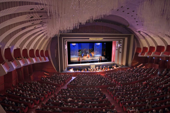 Foto Ramella&Giannese - Fondazione Teatro Regio di Torino  sala interna con rappresentazione in corso al teatro regio di Torino