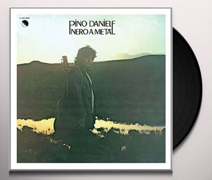 pino daniele - la copertina dell'album nero a metà del 1980