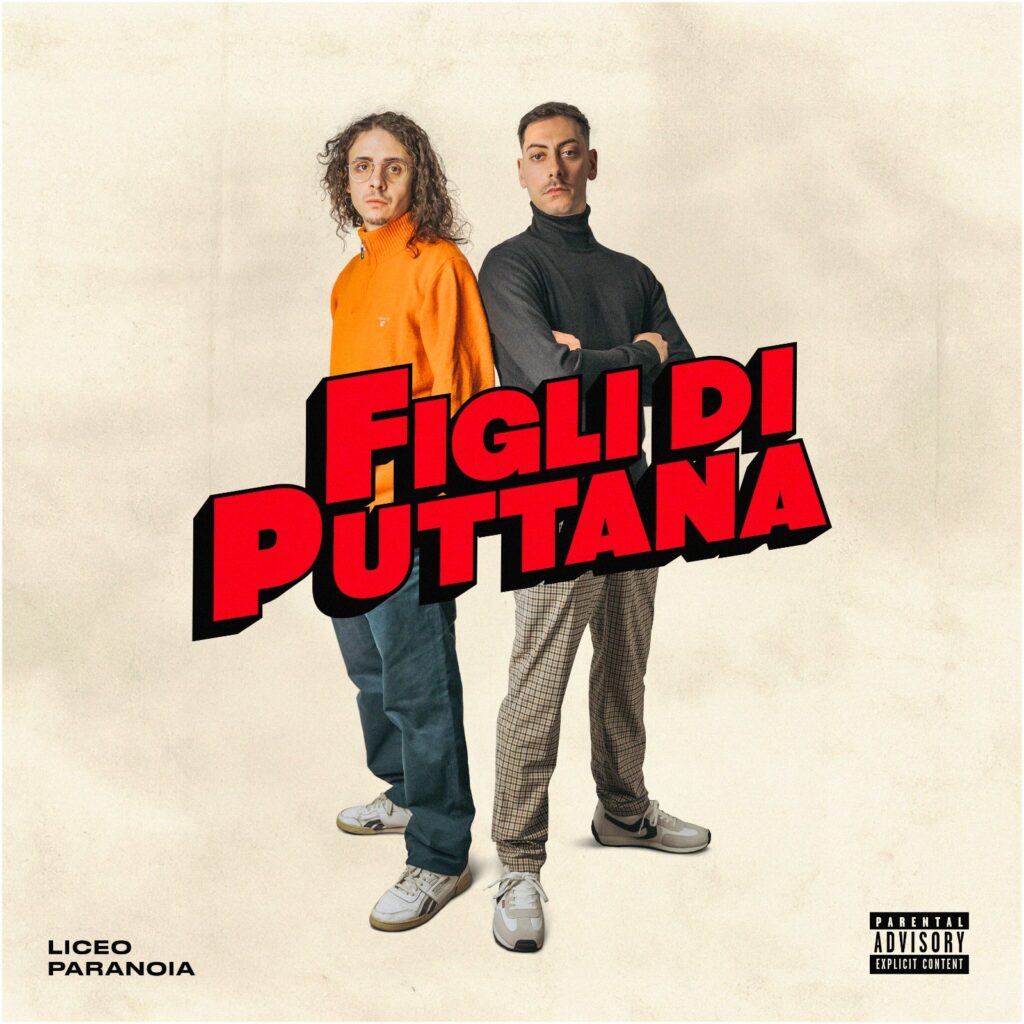 figli di puttana - il duo liceo paranoia in piedi nella copertina del nuovo singolo