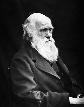 ritratto in bianco e nero di Charles Darwin