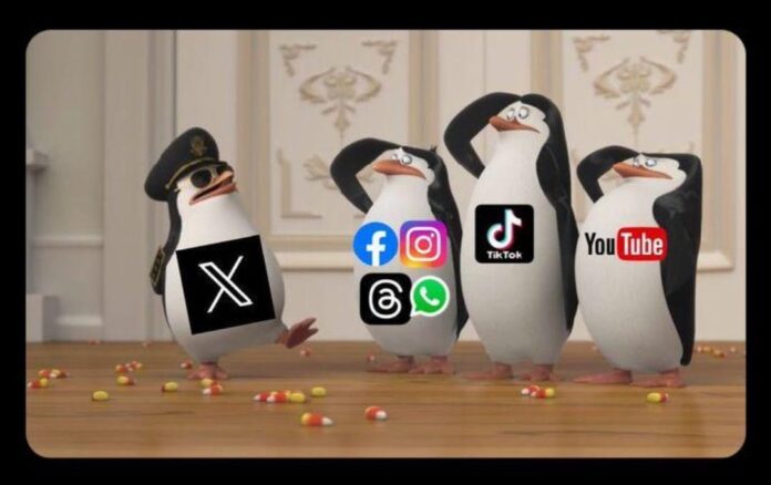 Facebook non funziona - Tre pinguini sull'attenti davanti a un pinguino con il cappello da capitano