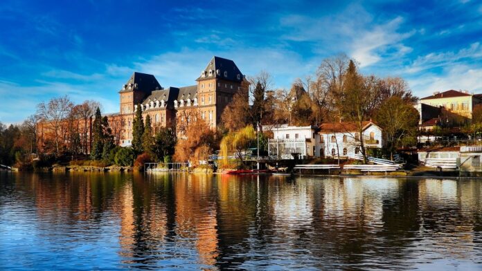 Il Valentino di Torino sulle rive del fiume Po