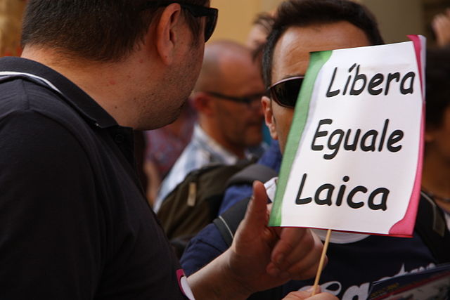 "Libera. Uguale. Laica" [Italia]. Partecipante al Bologna Pride 2012. Foto di Giovanni Dall'Orto, 9 giugno 2012.
