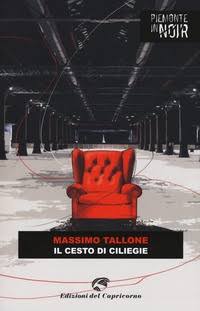 copertina di un libro di Tallone con una poltrona rossa