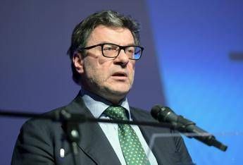 Giorgetti: “Dal Secondo dopoguerra mai così tanti guai, che va di moda chiamare sfide”