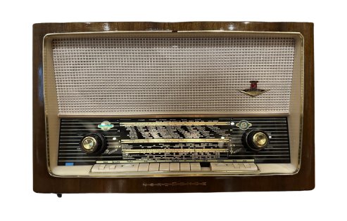 cari amici vicini e lontani - nella foto una radio nordmende anni 50 a valvole