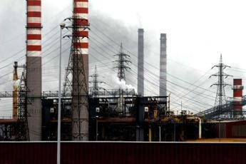 Ex Ilva, governo lavora a decreto risorse. Sindacati inquieti: “Nessuna garanzia”
