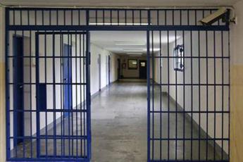 Detenuti tossicodipendenti, via libera definitivo al ddl: pena nelle comunità di recupero