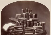 libri in ambiente noir