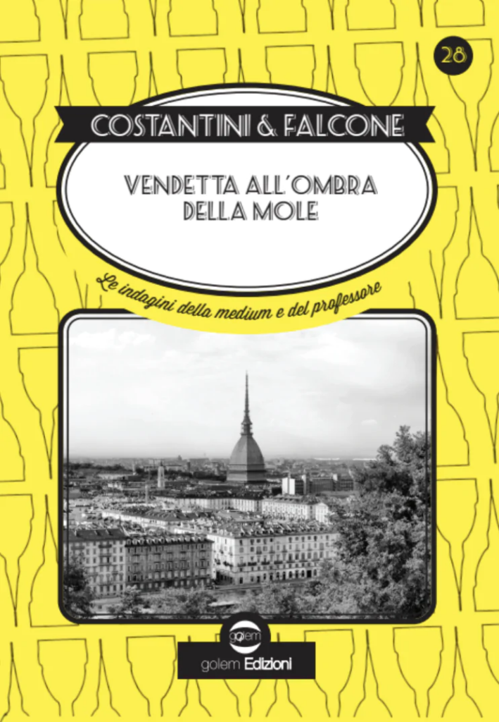 liro giallo con dentro foto bianco nero veduta di Torino
