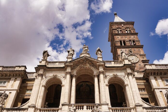 Dov'è Santa Maria Maggiore in Roma tomba di papa Francesco - nella foto la facciata frontale della chiesa